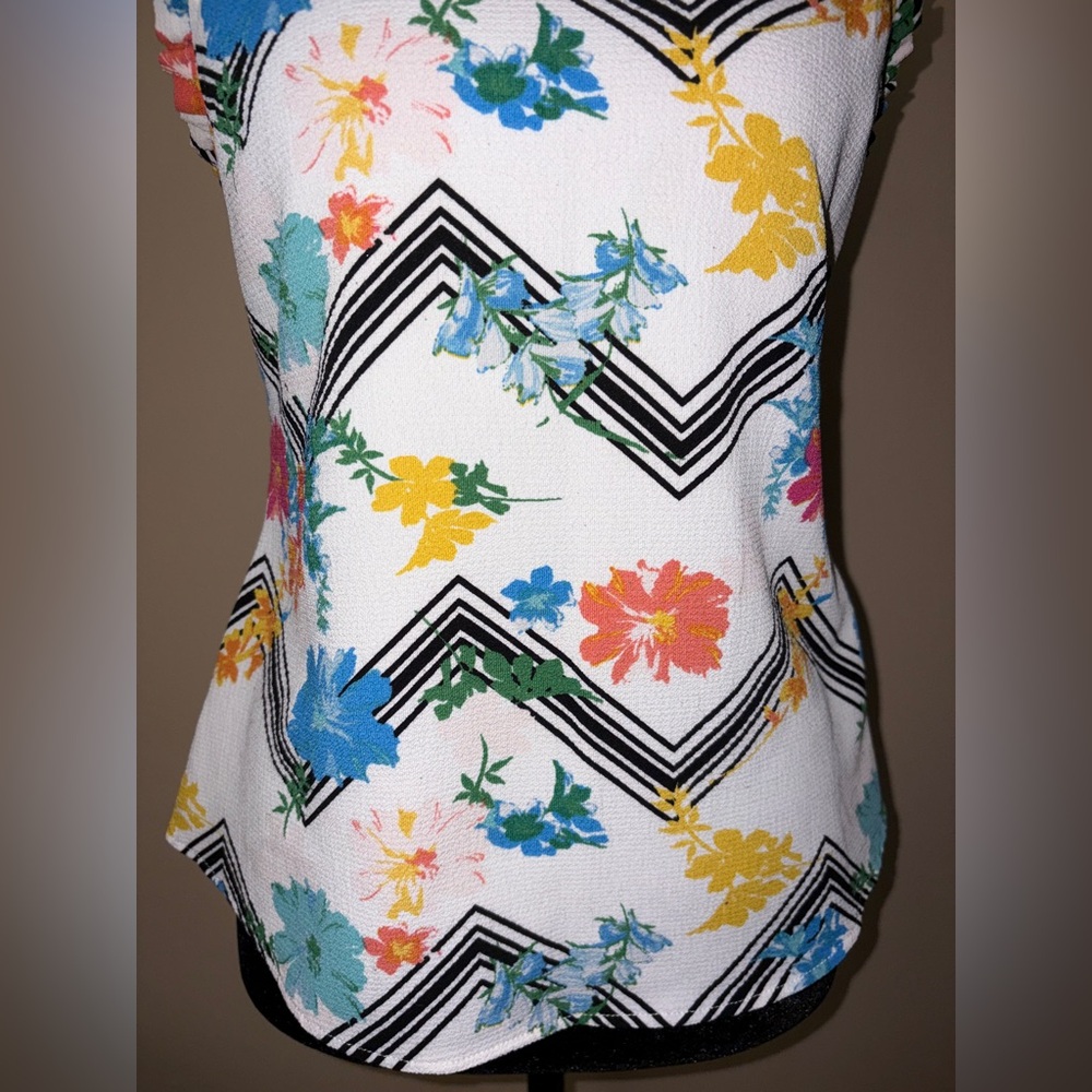 Candie's Floral Chevron Tank Top - White, Blue, Black and Yellow - Picture 5 of 8